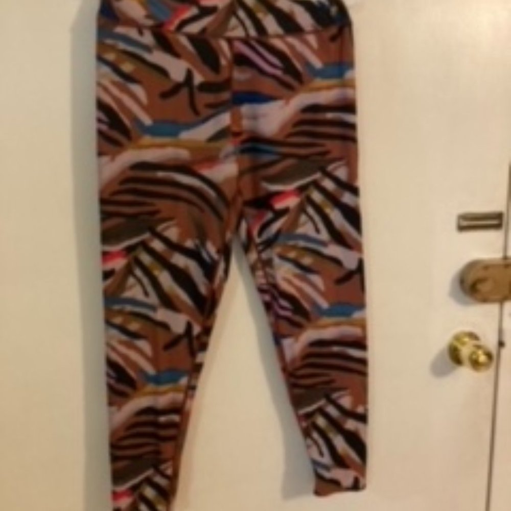 Betsey Johnson Work out pants